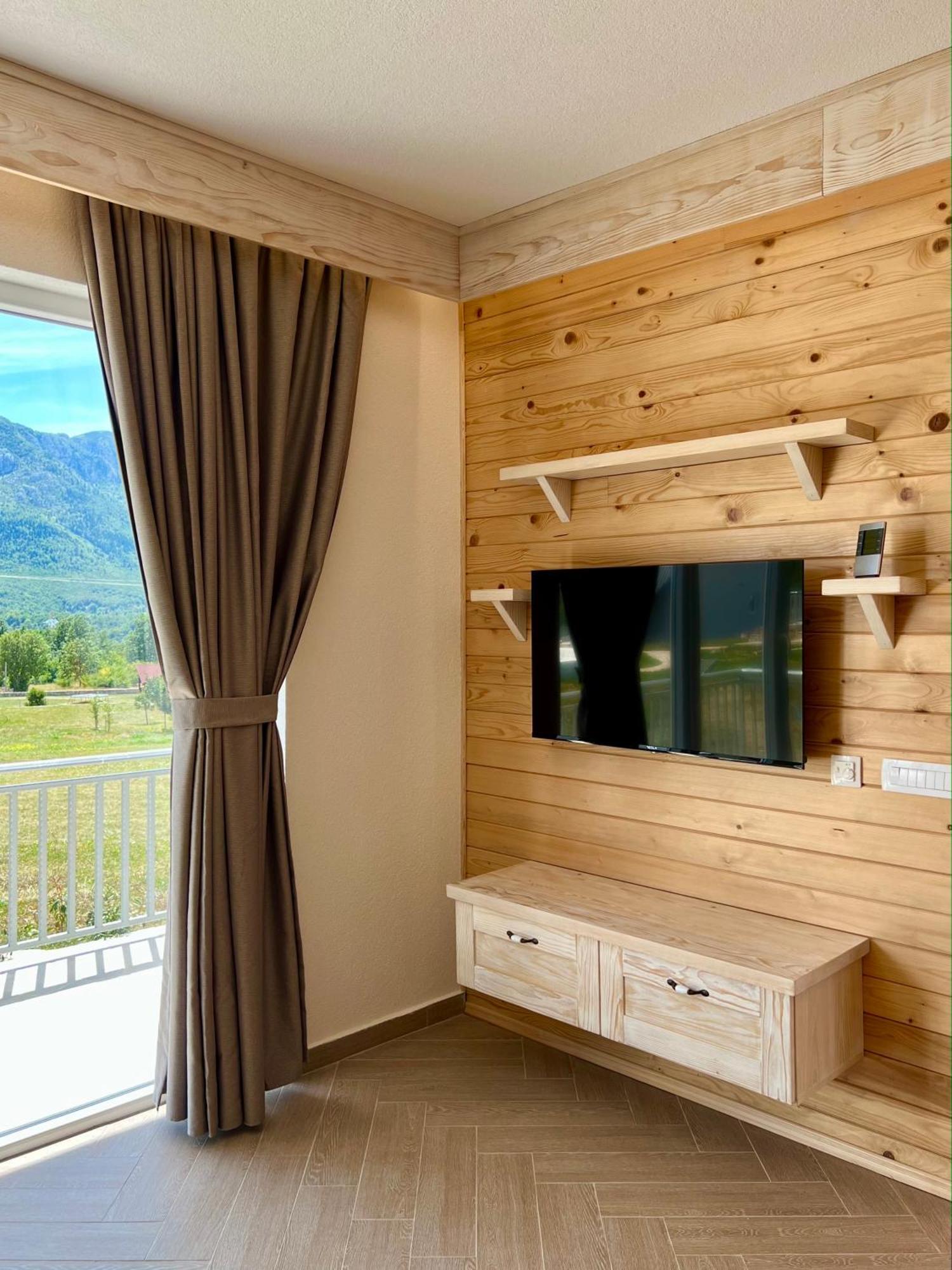 Monte Escape Village *